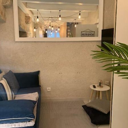 Esprit Hygge A Blois : Un Interieur Bien-Etre Apartment Exterior photo