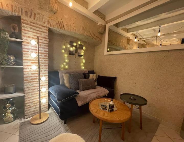 Esprit Hygge A Blois : Un Interieur Bien-Etre Apartment Exterior photo